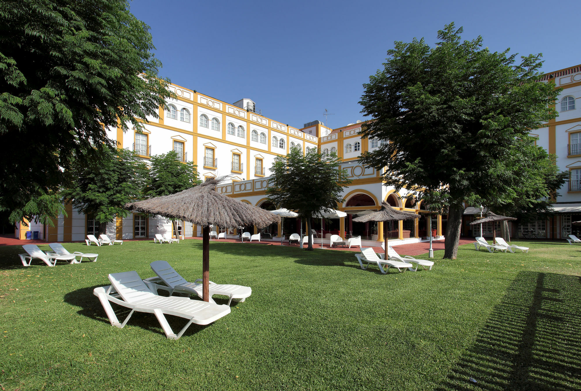 Exe Gran Hotel Solucar Санлукар-ла-Майор Екстер'єр фото